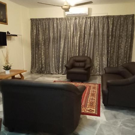 Aiman Homestay بورت ديكسون المظهر الخارجي الصورة