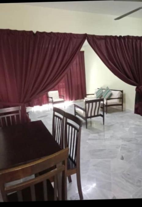 Aiman Homestay بورت ديكسون المظهر الخارجي الصورة